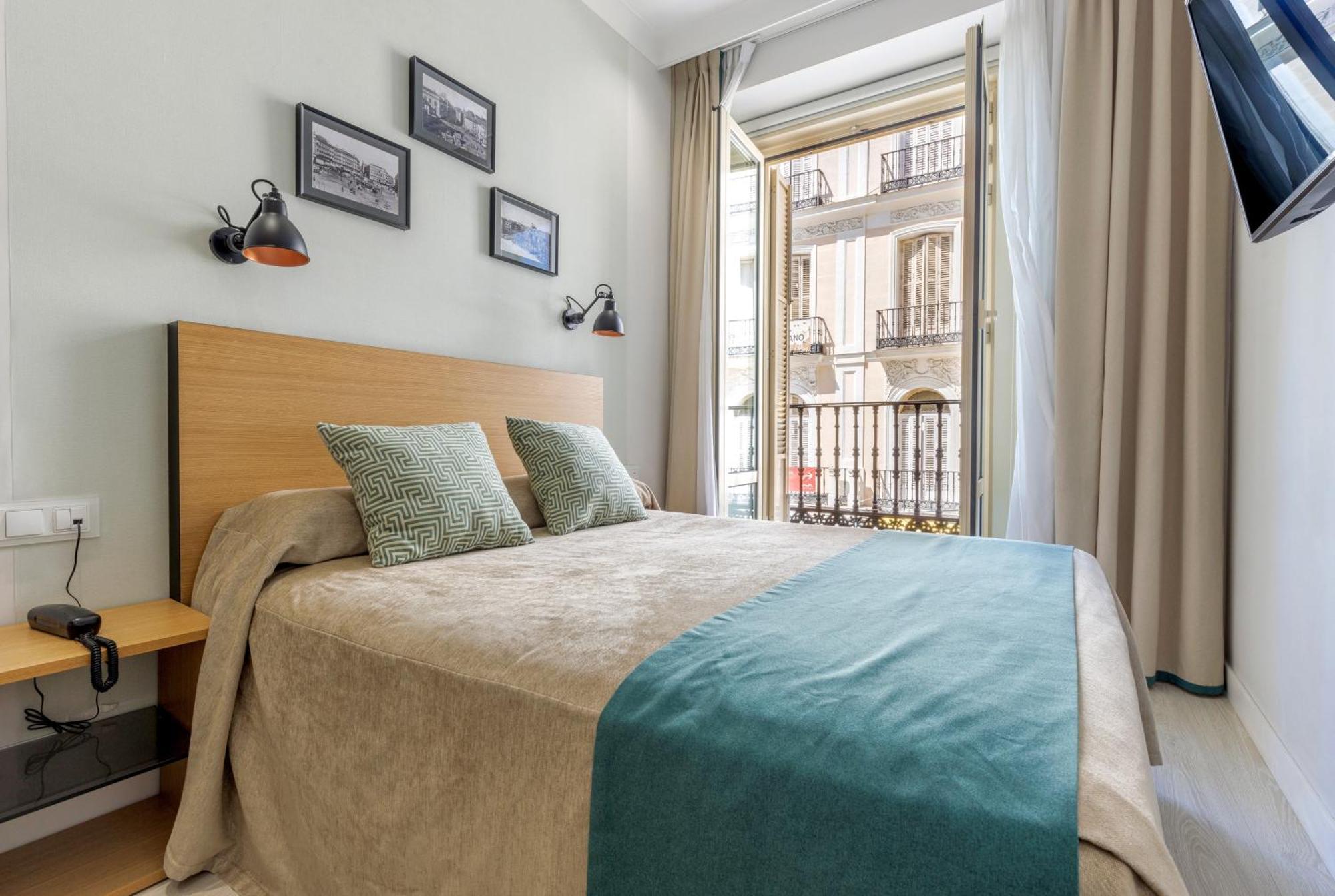 Hotel Europa Madrid Kültér fotó